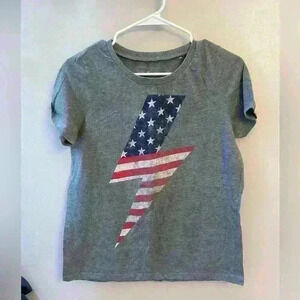 Greyson threads woman's size medium lightening bolt with flag print teeshirt